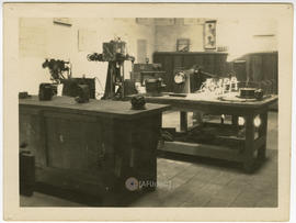 Escuela de Química Industrial - Sala de Máquinas